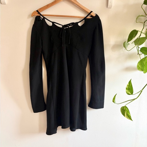 Vintage Georges Lévesque pour Scandale Black Mini Dress ( fits XS - S) - Picture 5 of 6